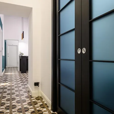 Interno Barocco Гостевой дом Неаполь